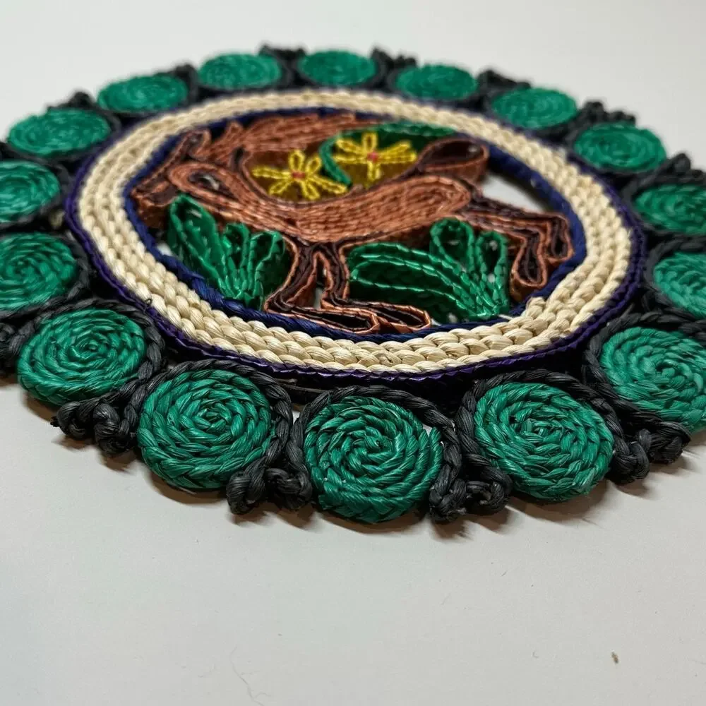 Woven Trivet Wicker Rattan Deer Boho MCM Hot Pad Wall Decor Natural Fiber Green